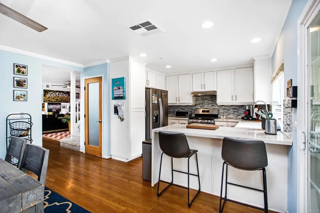 https://cdn.realtyfeed.com/cdn/127/306550121/836fd0fc816551c7f36cb50ae0984fa2.webp