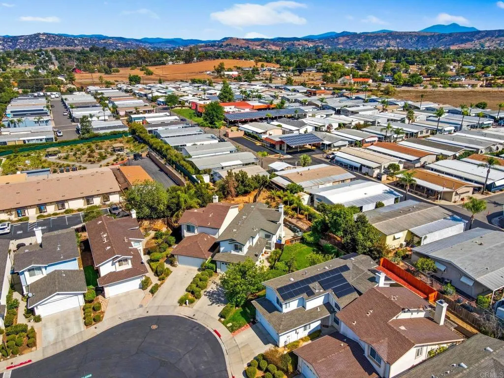 https://cdn.realtyfeed.com/cdn/127/306550121/9167b6f52b6841537c7f2768ce30dff2.webp