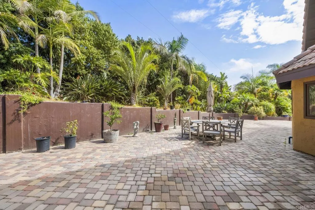 https://cdn.realtyfeed.com/cdn/127/306550123/463dd7317fba5dd922a4500ec3dc7e85.webp