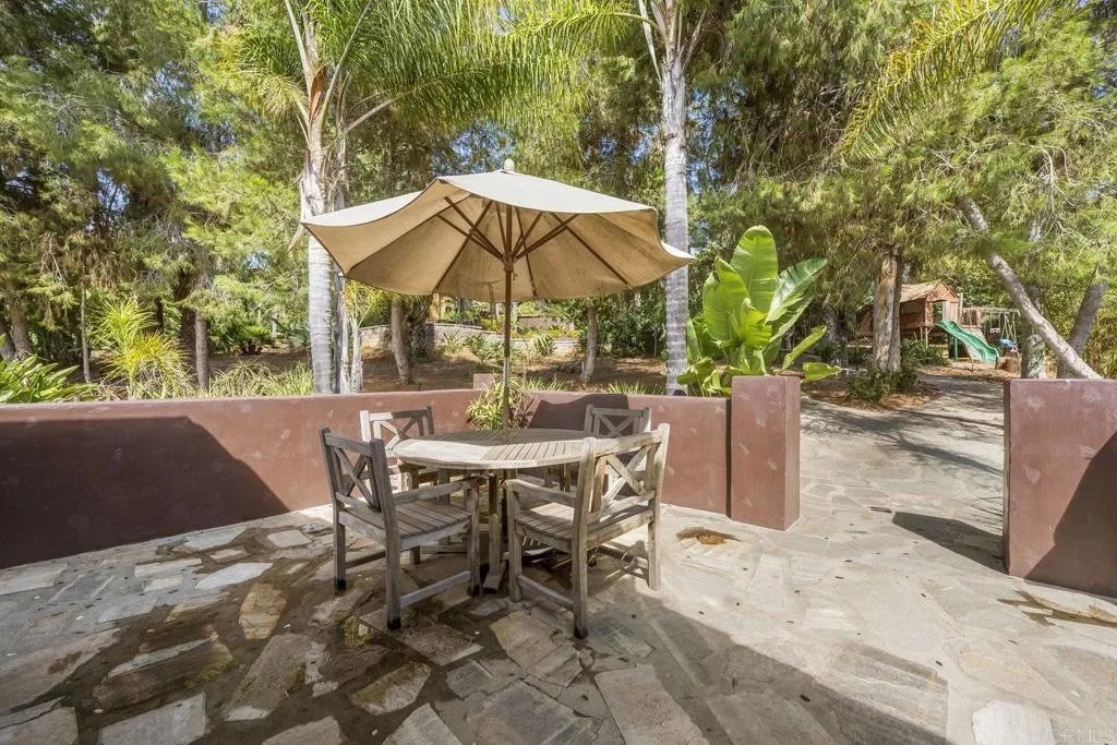 https://cdn.realtyfeed.com/cdn/127/306550123/764a4334fae018253470cc3a3ad31ec3.webp