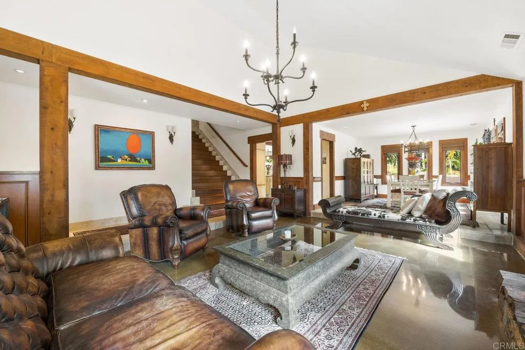 https://cdn.realtyfeed.com/cdn/127/306550123/8b2e3e184bfb1378a3da62a8ae8f8adc.webp