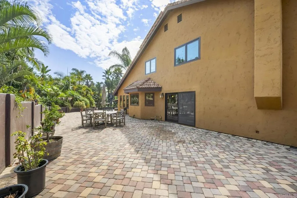 https://cdn.realtyfeed.com/cdn/127/306550123/e205f7910dd730c7d06b756c7328667b.webp