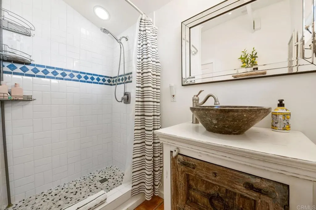 https://cdn.realtyfeed.com/cdn/127/306550123/ed566ad7d8fab9b8da82baae6f1764a3.webp