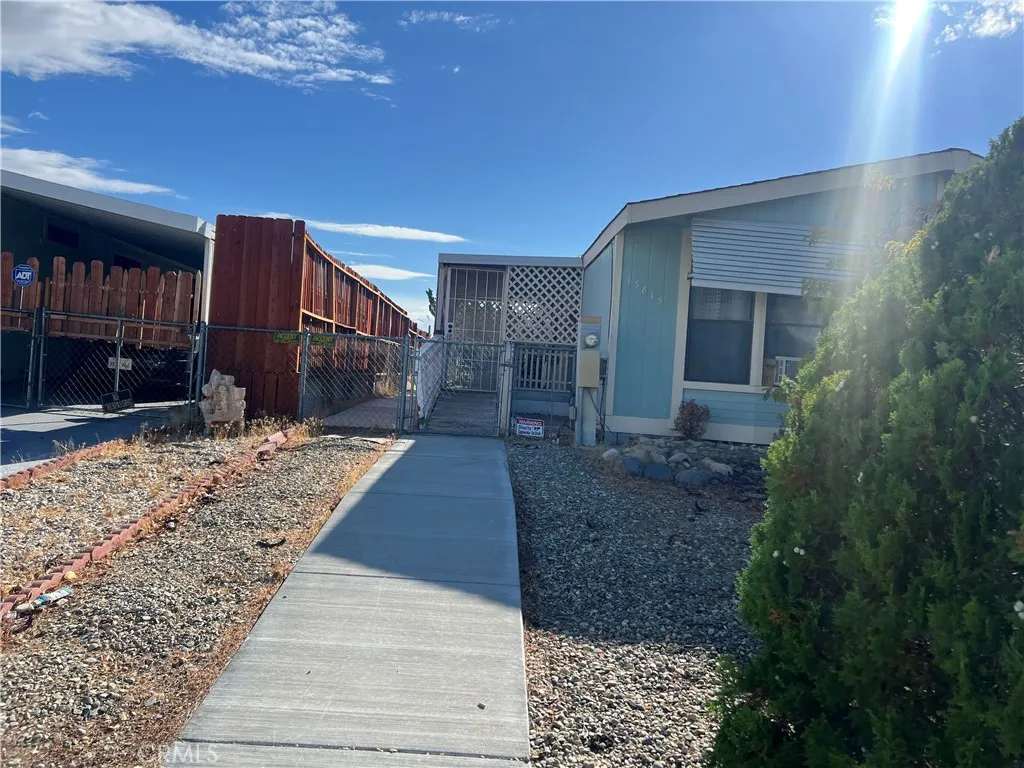 13815 Victoria, Victorville, CA 92395 - Photo 4 of 5, Victorville, CA