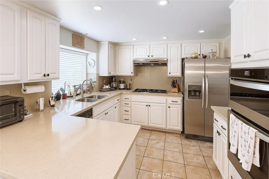 25463 Hardy Place, Stevenson Ranch, CA 91381 - Photo 4 of 21, Stevenson Ranch, CA