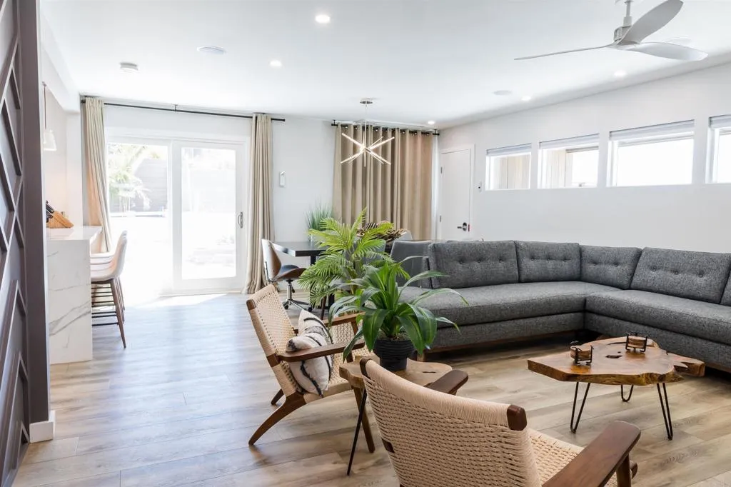 https://cdn.realtyfeed.com/cdn/127/306550306/b6fd4e0d46e78fa4d4967126673f7a1d.webp