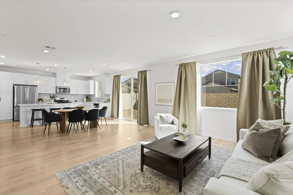 https://cdn.realtyfeed.com/cdn/127/306550310/6e3387f17404e45ca67d28e08745c5b9.webp
