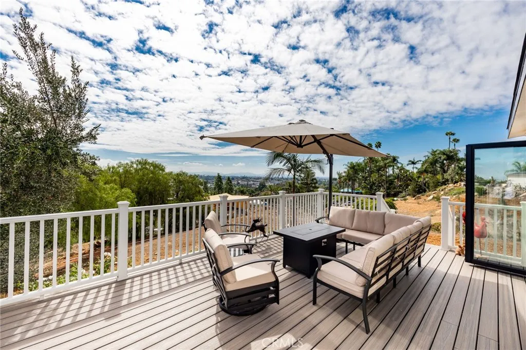 https://cdn.realtyfeed.com/cdn/127/306550333/202a696e077e80bf9f93cfa613b506bd.webp