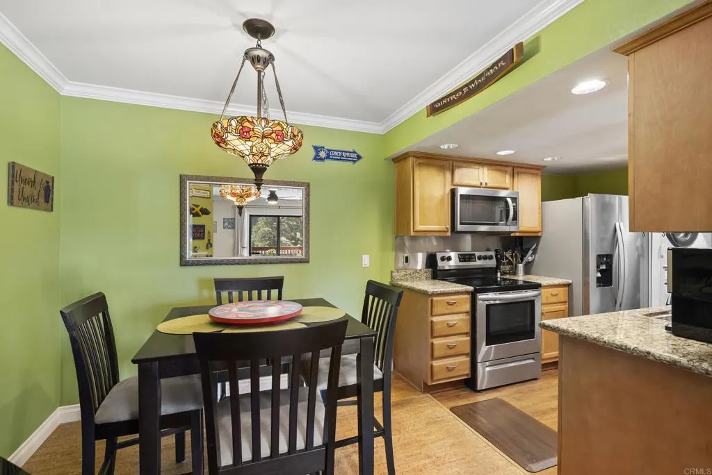 https://cdn.realtyfeed.com/cdn/127/306550343/16048131f07b561b02c95a2c2ae0d4ad.webp