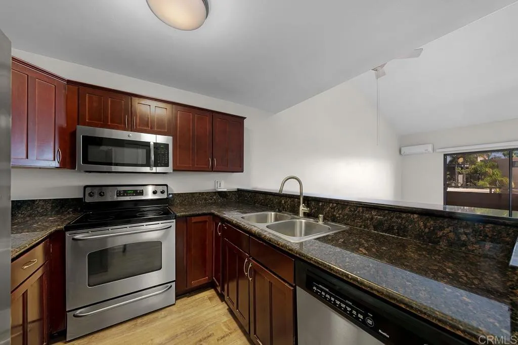 https://cdn.realtyfeed.com/cdn/127/306550359/61d050a725625c0752a54cdc8f5b01c4.webp