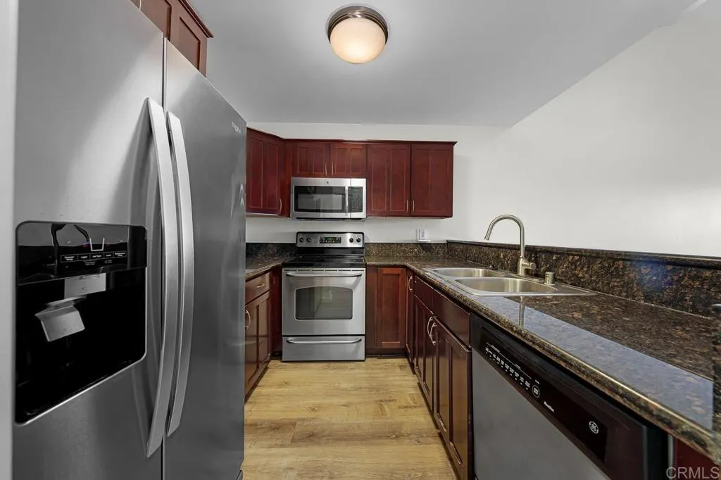 https://cdn.realtyfeed.com/cdn/127/306550359/78850c24c3334fd0f3dd7b1c26a87b26.webp