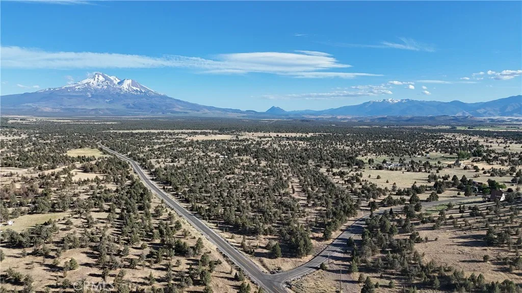 5200 Blackberry Lane, Montague, CA 96064 - Photo 3 of 18, Montague, CA