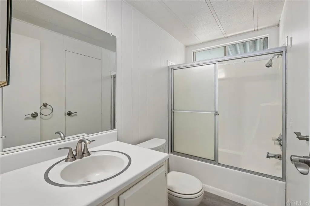 https://cdn.realtyfeed.com/cdn/127/306550476/d38079bd9d521f0618e563b904a308a6.webp