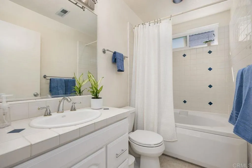 https://cdn.realtyfeed.com/cdn/127/306550517/dda267de5fa5a6b0bbd8c6aacb0414af.webp