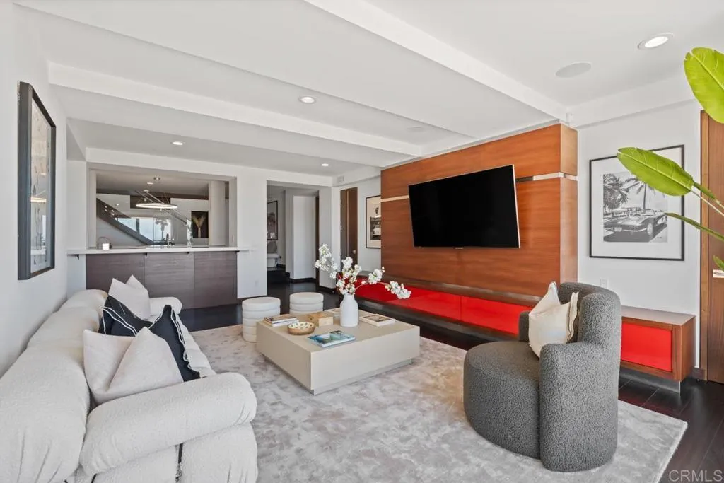 https://cdn.realtyfeed.com/cdn/127/306550534/20a3581ca056742d68c2f31f835faab8.webp