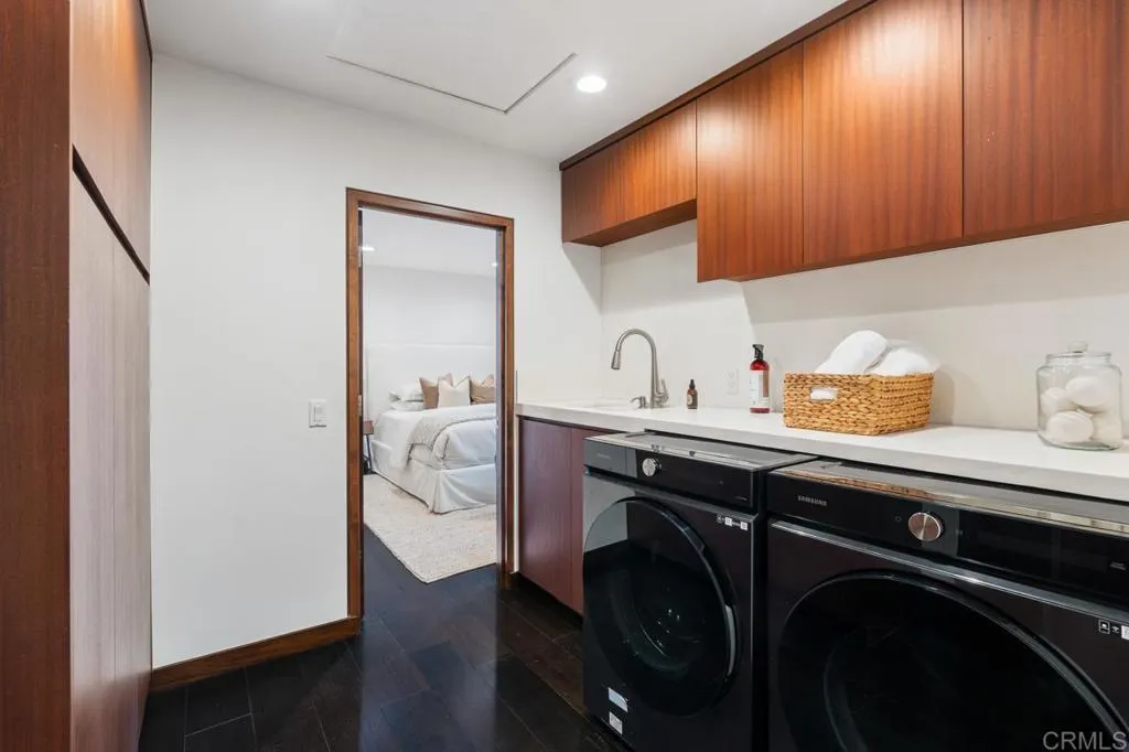 https://cdn.realtyfeed.com/cdn/127/306550534/b22d51ffcce19eb28bb2220f0bcd9523.webp