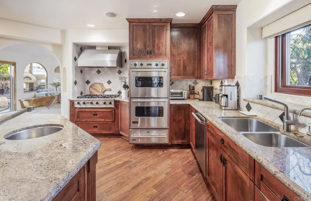 https://cdn.realtyfeed.com/cdn/127/306550566/3259766c8b15a24020016ec0efcca2df.webp