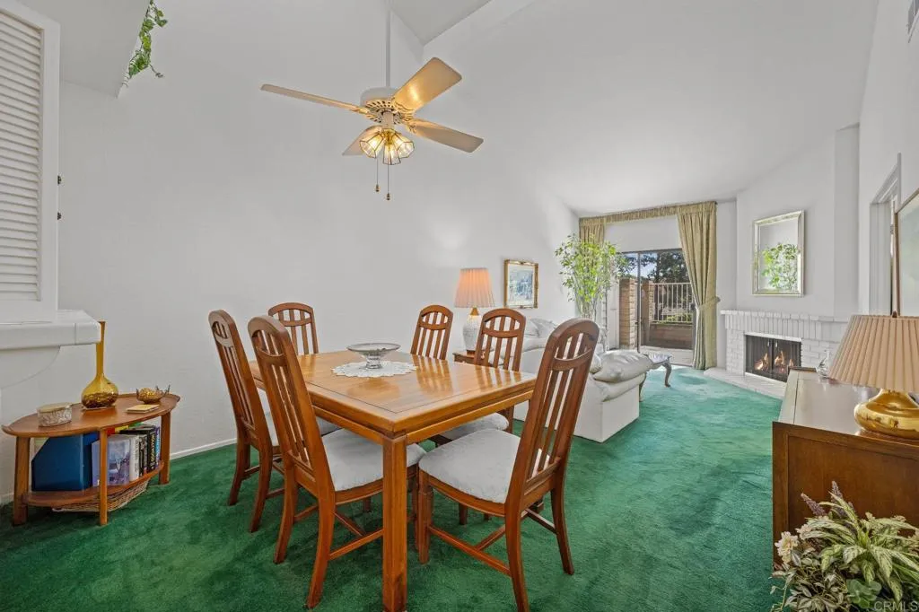 https://cdn.realtyfeed.com/cdn/127/306550596/1ae369f81c5786338fb8784ae2f00571.webp