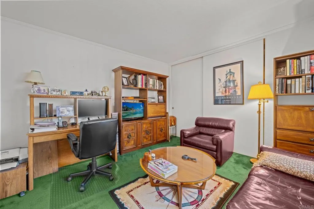 https://cdn.realtyfeed.com/cdn/127/306550596/784654844c1e8aaf71e23b3ca742e3e2.webp