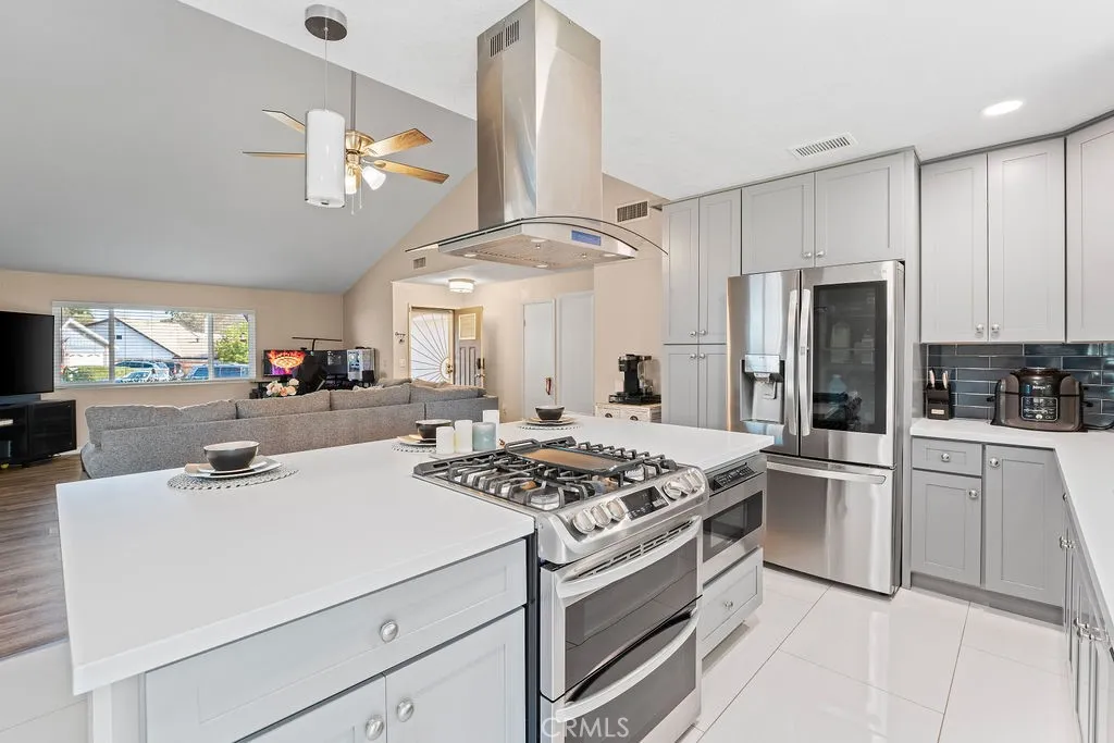 https://cdn.realtyfeed.com/cdn/127/306550600/077667c1220006125d26d84e64c11177.webp