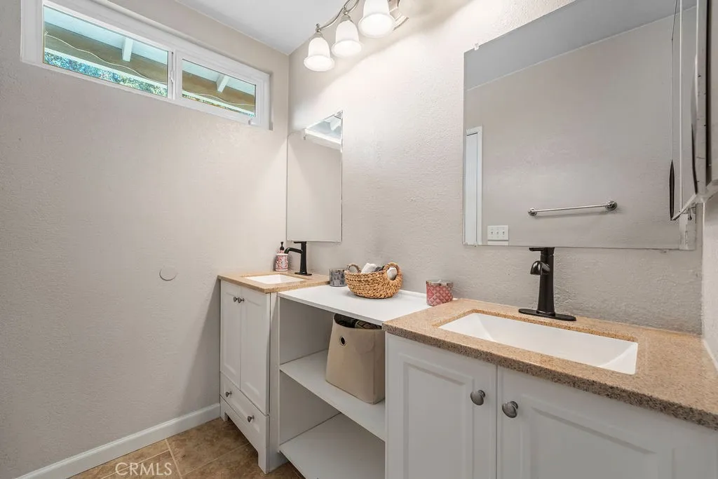 https://cdn.realtyfeed.com/cdn/127/306550600/9ec79fafe82aa8d58cc31582414b2ccd.webp