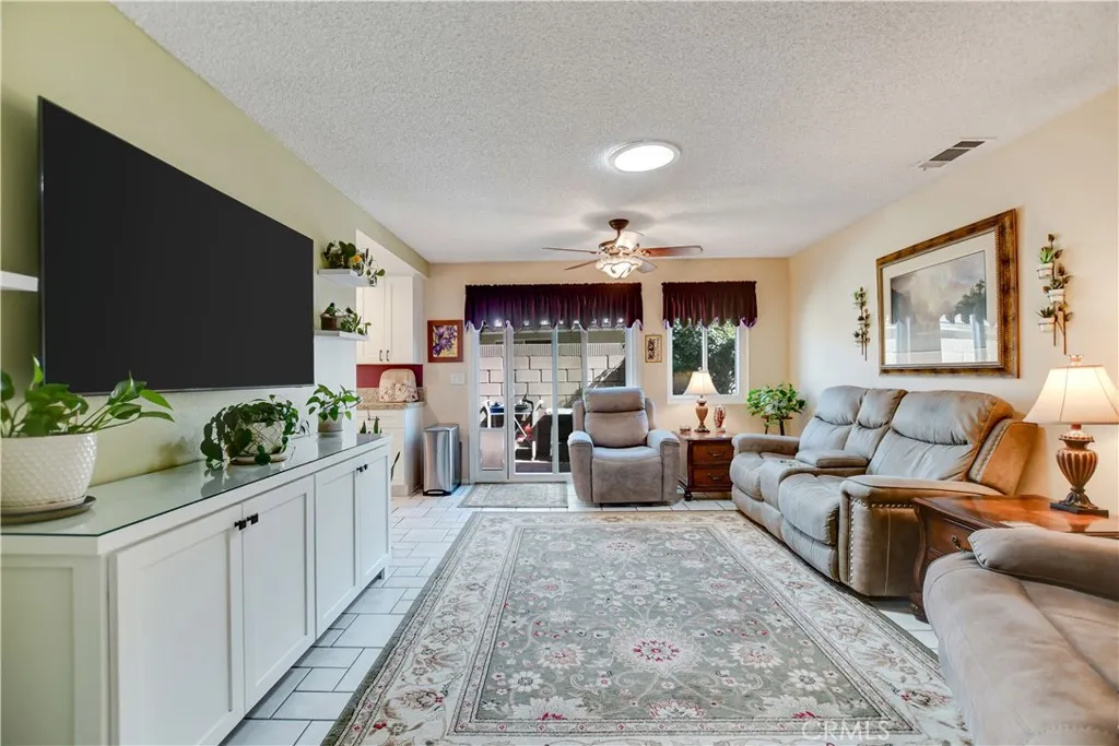 255 Mosport, Hemet, CA, 92544