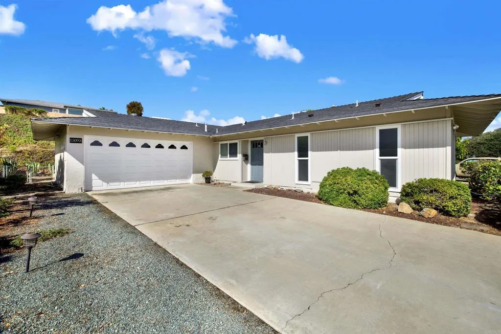 https://cdn.realtyfeed.com/cdn/127/306550657/6c048ac2c25f45b269b2a6246374e5eb.webp