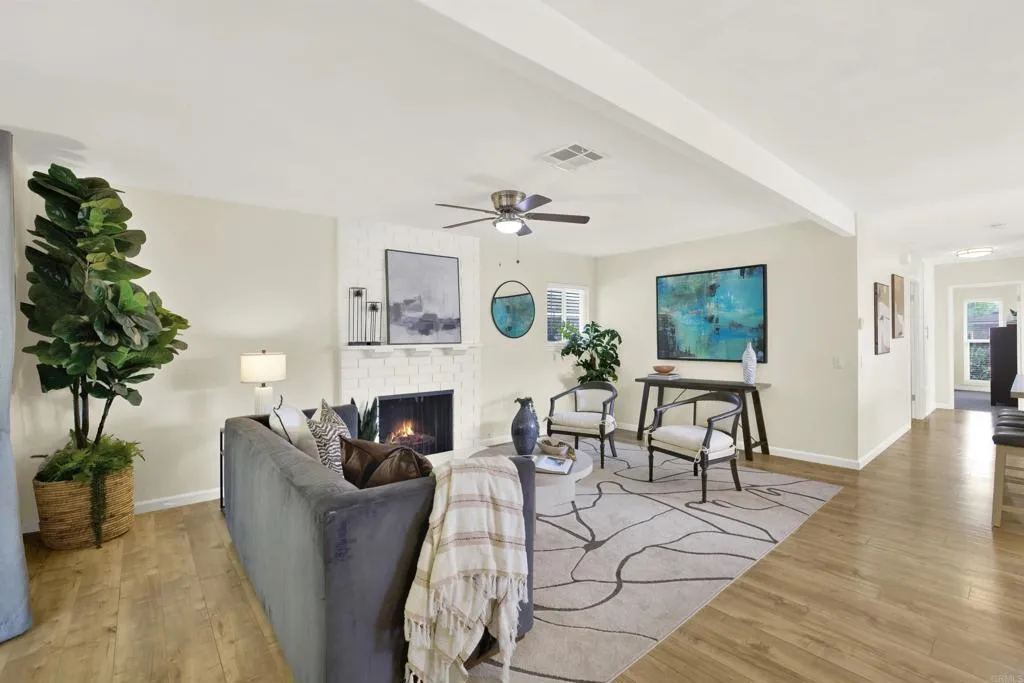 https://cdn.realtyfeed.com/cdn/127/306550657/9c2bcb7f3cf06ba4996bdef7ec9e3a39.webp