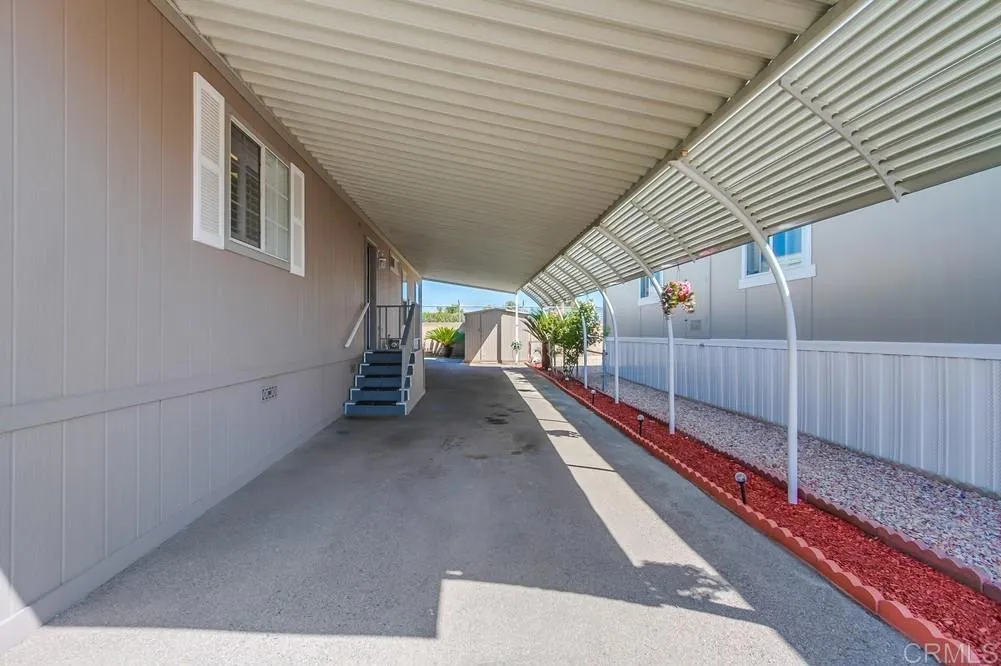 https://cdn.realtyfeed.com/cdn/127/306550759/1b6730b9262a6026d4aa67977d37e62d.webp