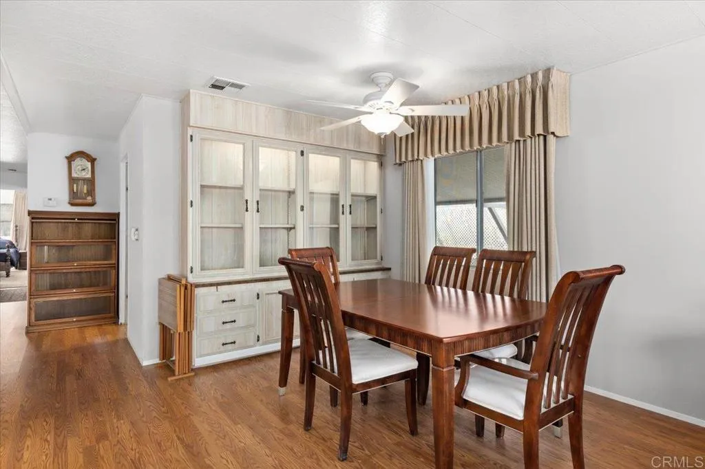 https://cdn.realtyfeed.com/cdn/127/306550809/58964c31ca98301ae389771e7d40d8ef.webp