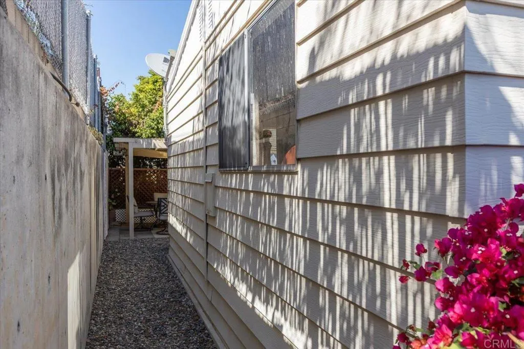 https://cdn.realtyfeed.com/cdn/127/306550809/6c289eb42da9353ad863e6f9a29b6c34.webp