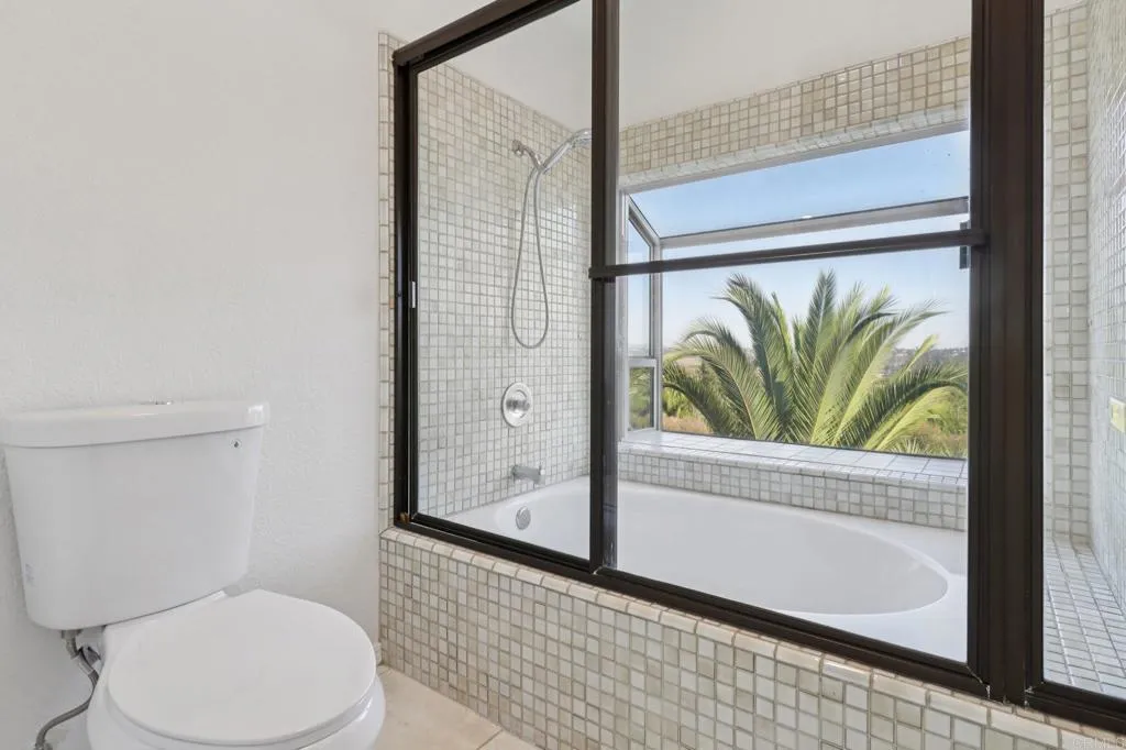 https://cdn.realtyfeed.com/cdn/127/306550816/1d8c43a386b009a8a5d2ec986b103100.webp