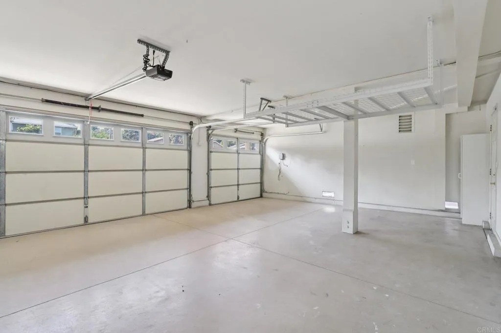 https://cdn.realtyfeed.com/cdn/127/306550816/91e4e7d319fa24b56cb8d064ca5f2d51.webp