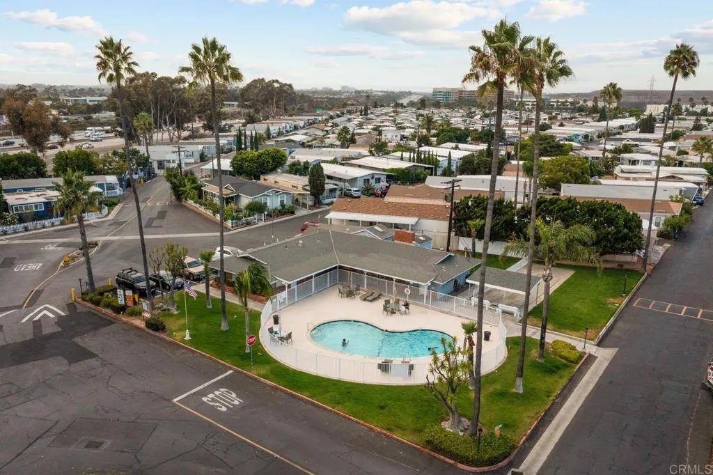https://cdn.realtyfeed.com/cdn/127/306550905/2b82545f42998ecc5e8b8e43c74839d6.webp