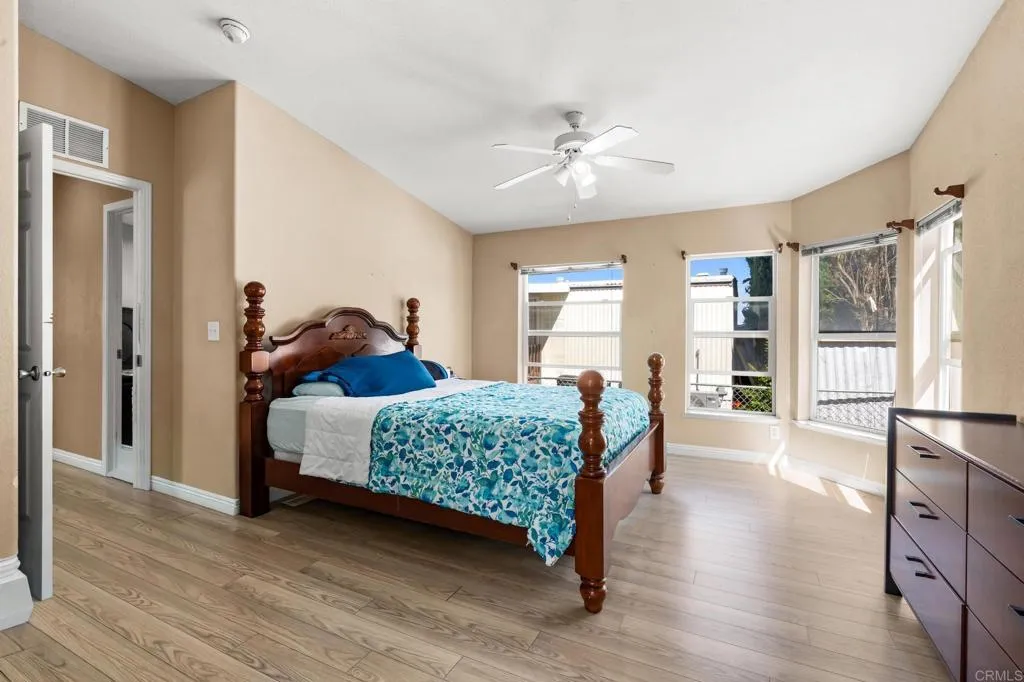 https://cdn.realtyfeed.com/cdn/127/306550906/c1ad13e754a72c1c2423a1d6aac4bb8e.webp
