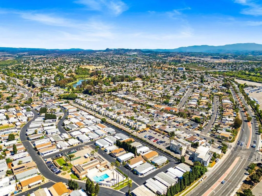 https://cdn.realtyfeed.com/cdn/127/306550906/e4b407c192f0cef8ac7361c0f90e6e82.webp
