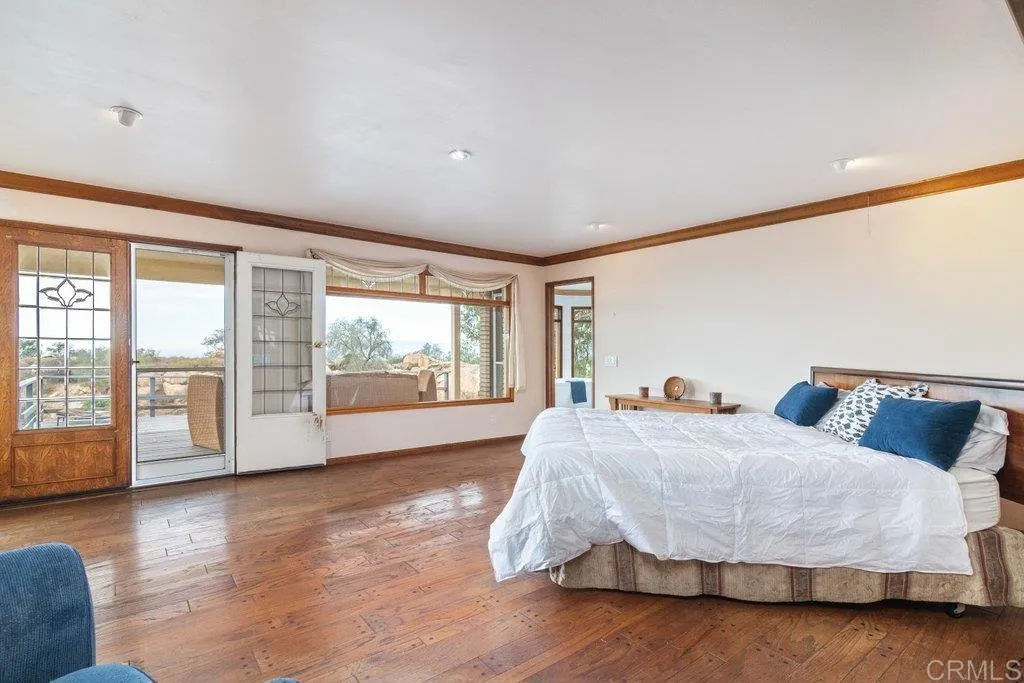 https://cdn.realtyfeed.com/cdn/127/306550910/2f4a418c689789de0fc3df18c9b7ca15.webp