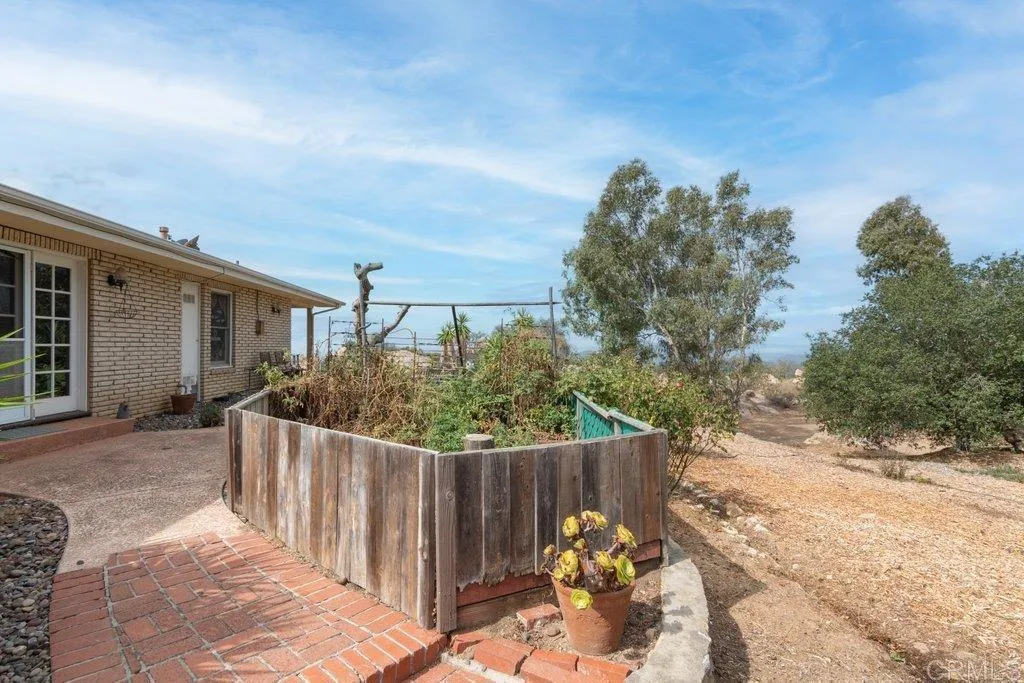 https://cdn.realtyfeed.com/cdn/127/306550910/70e63e3a849a64304ce0f29b9ec62a87.webp