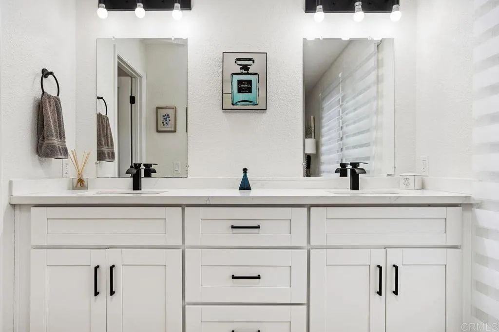 https://cdn.realtyfeed.com/cdn/127/306550937/2229249a6069cfe7251d4be313b6e2fe.webp