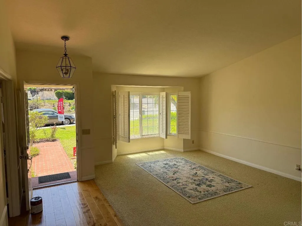 https://cdn.realtyfeed.com/cdn/127/306550991/16ff927fe845750fa61d12bcd89b5462.webp