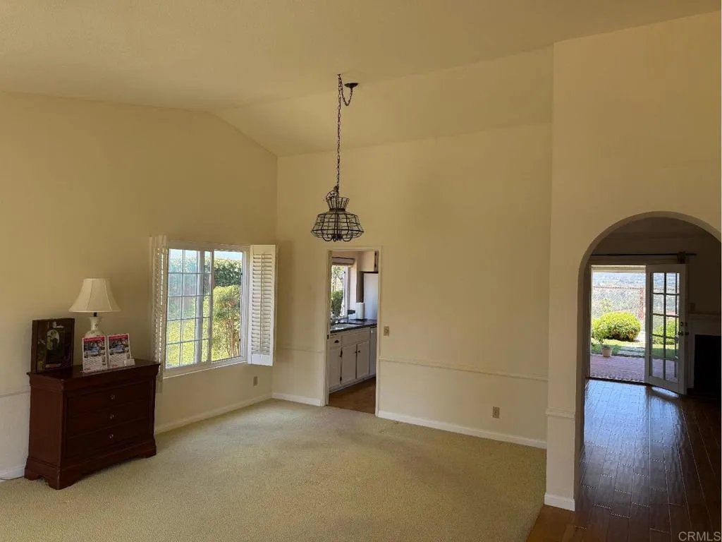 https://cdn.realtyfeed.com/cdn/127/306550991/fe9ce6a883a576cc8da0f962f856ab20.webp