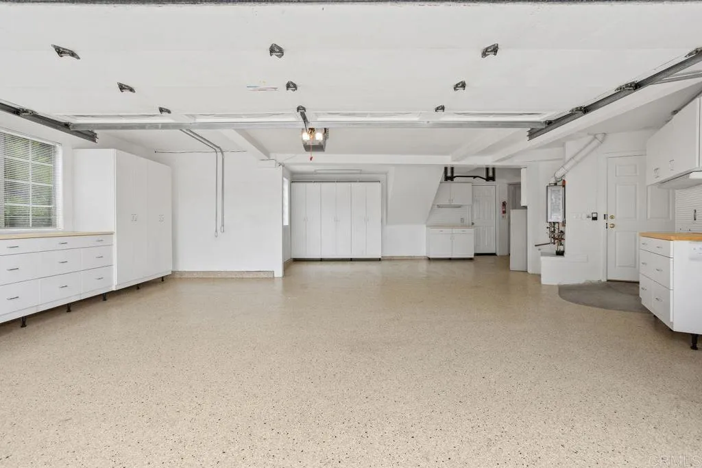 https://cdn.realtyfeed.com/cdn/127/306550996/7411d15d354596646728bc47960914ac.webp