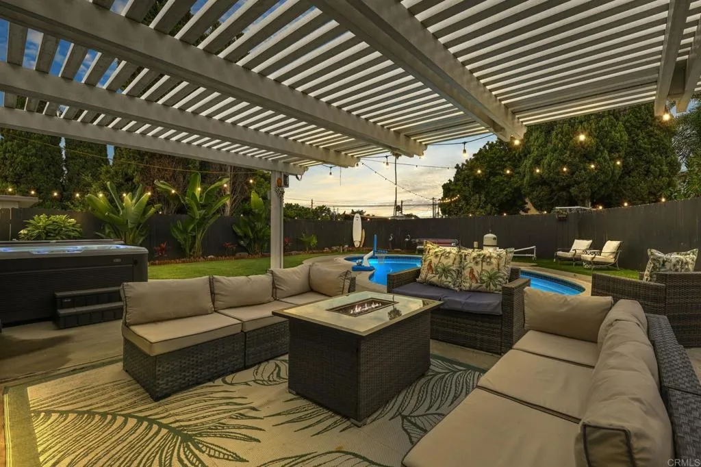 https://cdn.realtyfeed.com/cdn/127/306551054/4fd7122e1ec348cad313eb039e21dd7d.webp