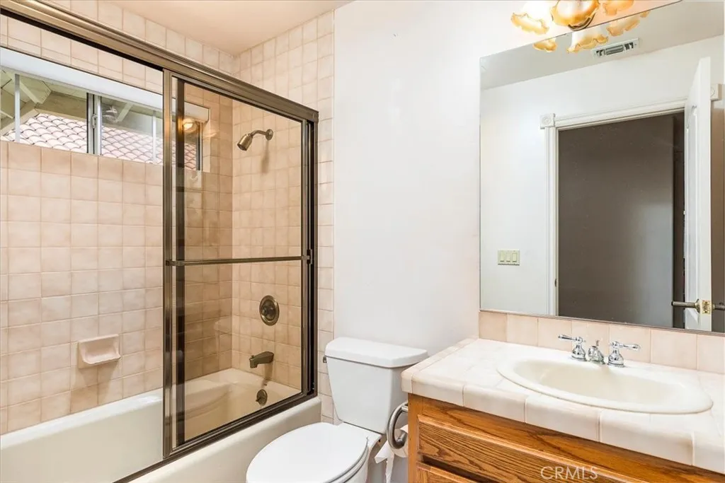 https://cdn.realtyfeed.com/cdn/127/306551146/aebd6851e6cfbe4bdf60591485268132.webp