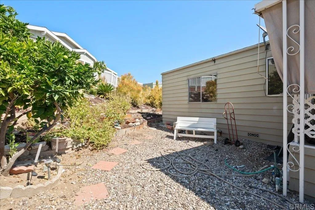 https://cdn.realtyfeed.com/cdn/127/306551178/472eecbbce2edd9dc32bc3aa6df1d854.webp