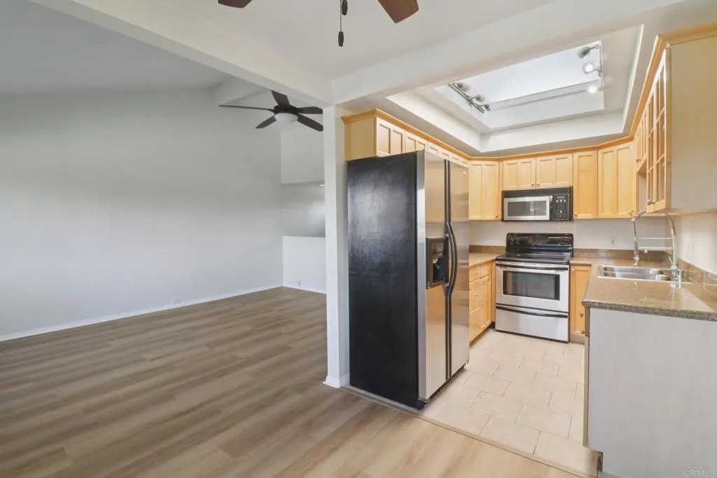 https://cdn.realtyfeed.com/cdn/127/306551323/6675772ae7e7f0edf4c9b95b75a2793b.webp