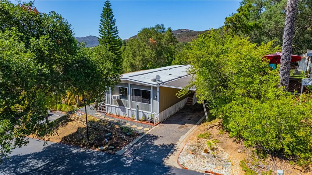 https://cdn.realtyfeed.com/cdn/127/306551325/eae9615da12b149732386fc55668dbda.webp