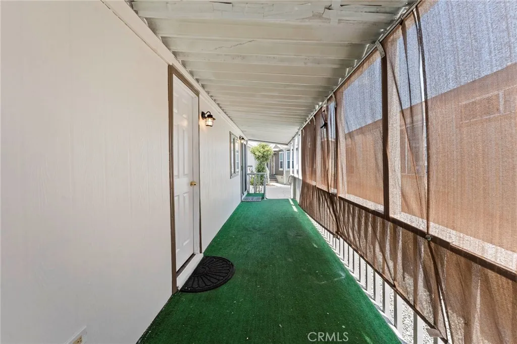 https://cdn.realtyfeed.com/cdn/127/306551397/6aad3021e49a1fffd002350a84876cca.webp