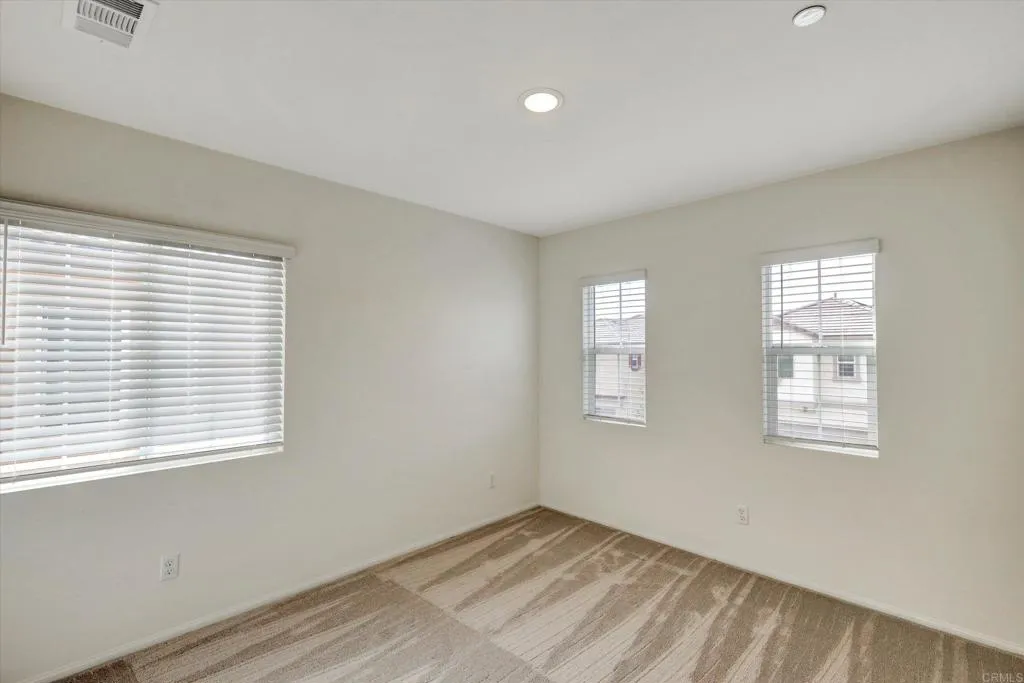 https://cdn.realtyfeed.com/cdn/127/306551441/c6975989a8af03c4c359a5e71464e190.webp