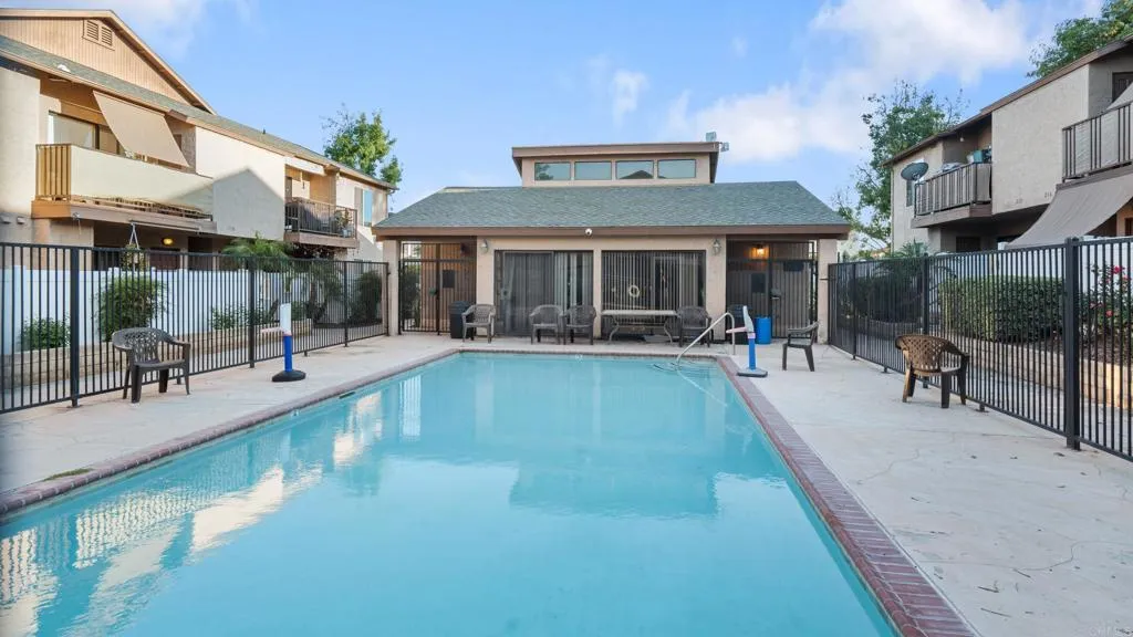 https://cdn.realtyfeed.com/cdn/127/306551463/d01fdcb036544a0dbf1b1e3c74c1be3e.webp